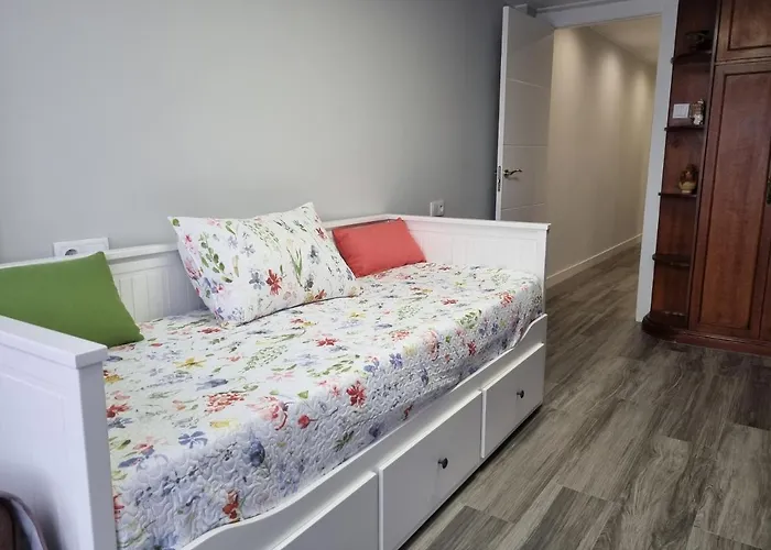 153a 3 Barrio De La Arena Con Parking By R2r Consulting *