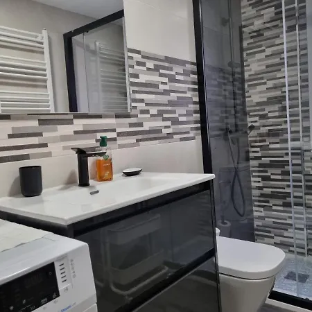 Daire R2r - 3 Barrio De La Arena Con Parking - 153a