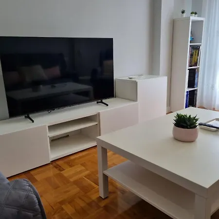 Daire R2r - 3 Barrio De La Arena Con Parking - 153a