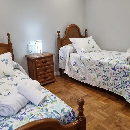 153a 3 Barrio De La Arena Con Parking شقة *