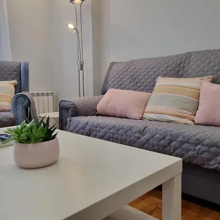 Apartment 153a 3 Barrio De La Arena Con Parking By R2r Consulting *